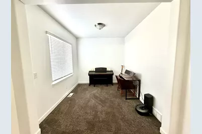 1074 S 4000 W, Syracuse, UT 84075 - Photo 3