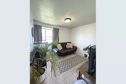 6042 W 5700 S, Hooper, UT 84315 - Photo 17