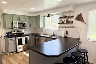 6042 W 5700 S, Hooper, UT 84315 - Photo 9