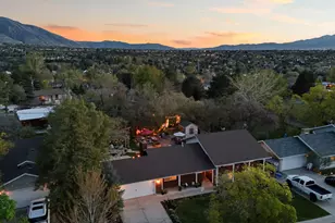 2490 E Dolphin Way, Cottonwood Heights, UT 84121 - Photo 47