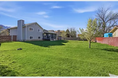 2755 N 1700 E, Layton, UT 84040 - Photo 43