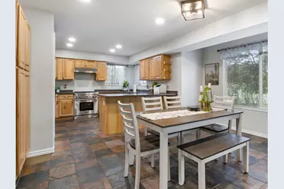 12093 S Kings Crossing Way W, Riverton, UT 84065 - Photo 7