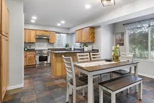 12093 S Kings Crossing Way W, Riverton, UT 84065 - Photo 7
