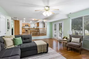 12093 S Kings Crossing Way W, Riverton, UT 84065 - Photo 9