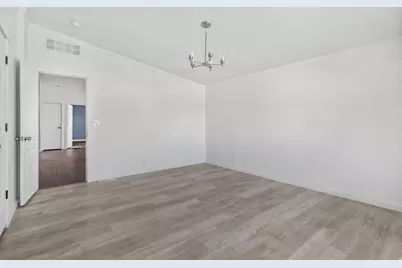 2600 N Hill Field Rd #86, Layton, UT 84041 - Photo 11