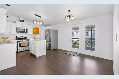 2600 N Hill Field Rd #86, Layton, UT 84041 - Photo 5