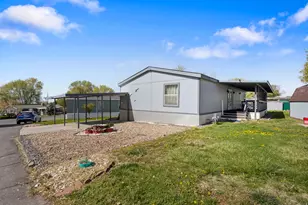 2600 N Hill Field Rd, Layton, UT 84041 - Photo 23