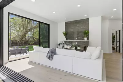 5845 S 1900 E, Holladay, UT 84121 - Photo 37