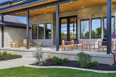 5845 S 1900 E, Holladay, UT 84121 - Photo 17