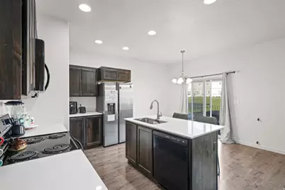 684 N 2560 E, Spanish Fork, UT 84660 - Photo 7