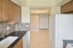 5019 S Beaverbrook Ln, Murray, UT 84117 - Photo 9