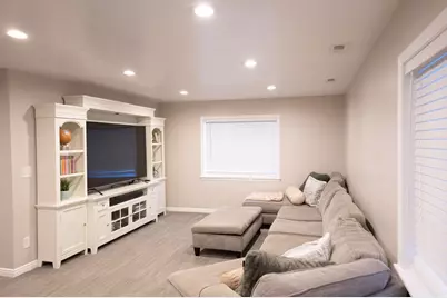 481 W 2025 N, Centerville, UT 84014 - Photo 37