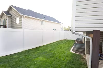 481 W 2025 N, Centerville, UT 84014 - Photo 57