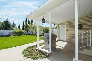 930 N Amethyst St, Layton, UT 84041 - Photo 49