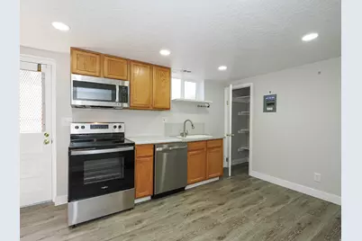 930 N Amethyst St, Layton, UT 84041 - Photo 33