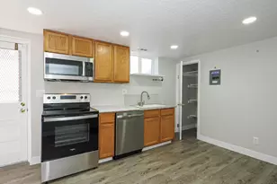 930 N Amethyst St, Layton, UT 84041 - Photo 33