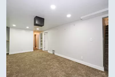 930 N Amethyst St, Layton, UT 84041 - Photo 31