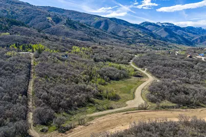 4173 E 2050 N #6, Eden, UT 84310 - Photo 5