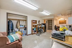 3528 E Country Hollow Dr, Cottonwood Heights, UT 84121 - Photo 29