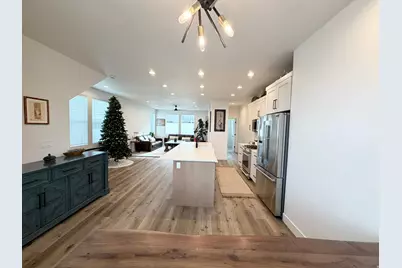 545 E 7215 S, Midvale, UT 84047 - Photo 3