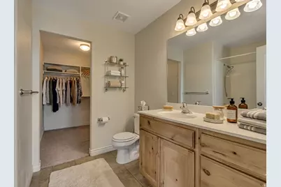 661 S 2220 W #202, Pleasant Grove, UT 84062 - Photo 7