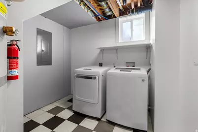 187 N Pinehurst Ave, Tooele, UT 84074 - Photo 21