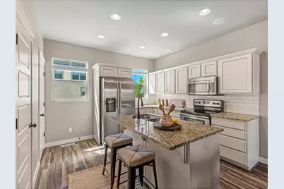 446 W Amber Glow Ln, Draper, UT 84020 - Photo 9