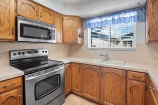 224 N 400 W, Orem, UT 84057 - Photo 13