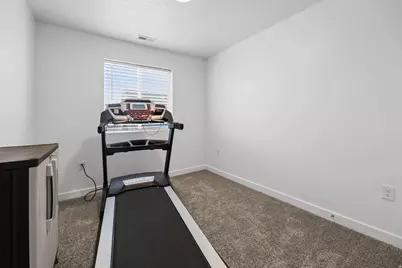2792 N Fighting Falcon St, Layton, UT 84040 - Photo 17