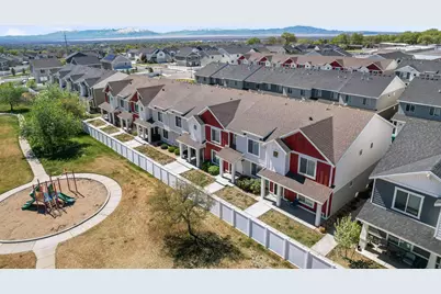 2792 N Fighting Falcon St, Layton, UT 84040 - Photo 23