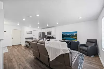 2792 N Fighting Falcon St, Layton, UT 84040 - Photo 5