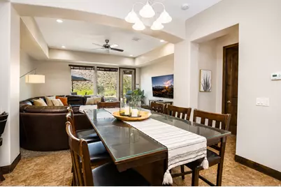 2009 N Coral Ridge Dr, Washington, UT 84780 - Photo 5