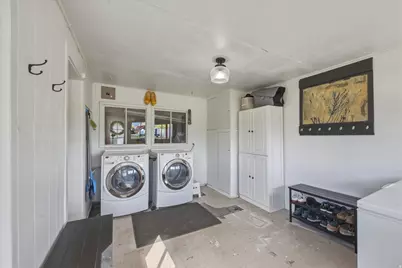 295 E 100 N, Mount Pleasant, UT 84647 - Photo 23