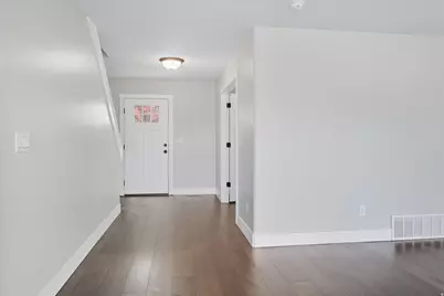 535 W 300 N, Hyrum, UT 84319 - Photo 5