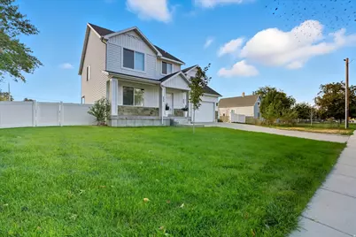 535 W 300 N, Hyrum, UT 84319 - Photo 3