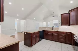 864 W 1840 S, Syracuse, UT 84075 - Photo 11