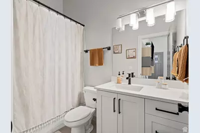 214 S 900 W, Tooele, UT 84074 - Photo 11