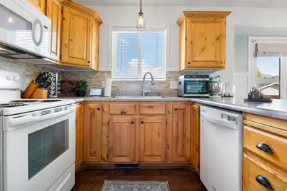 451 E 880 S, Nephi, UT 84648 - Photo 17