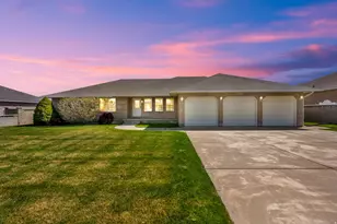 9943 S Eden View Ct Cir W, South Jordan, UT 84095 - Photo 3