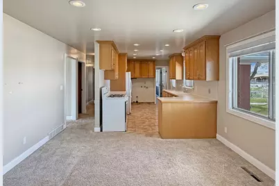 330 W Center, Orangeville, UT 84537 - Photo 9