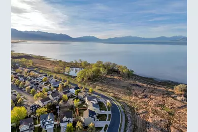 2087 E Hawthorne St N, Saratoga Springs, UT 84043 - Photo 7