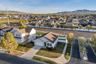 2087 E Hawthorne St N, Saratoga Springs, UT 84043 - Photo 3