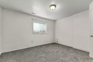 1822 E 9800 S, Sandy, UT 84092 - Photo 17