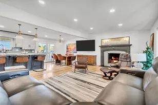 1697 E Bunkerhill Rd E, Holladay, UT 84117 - Photo 7