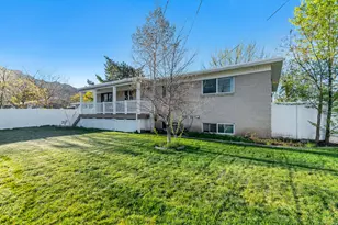 1697 E Bunkerhill Rd E, Holladay, UT 84117 - Photo 45