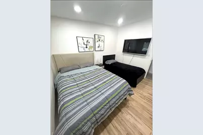 1697 E Bunkerhill Rd E, Holladay, UT 84117 - Photo 33