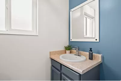 9750 S Indian Dr, Sandy, UT 84092 - Photo 33