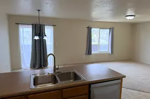 3882 E Cascade Rd, Eagle Mountain, UT 84005 - Photo 7