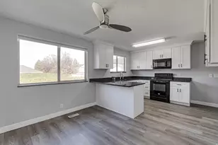 3246 W Royalwood Dr, Taylorsville, UT 84129 - Photo 13