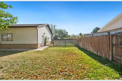 2857 W 8200 S, West Jordan, UT 84088 - Photo 29